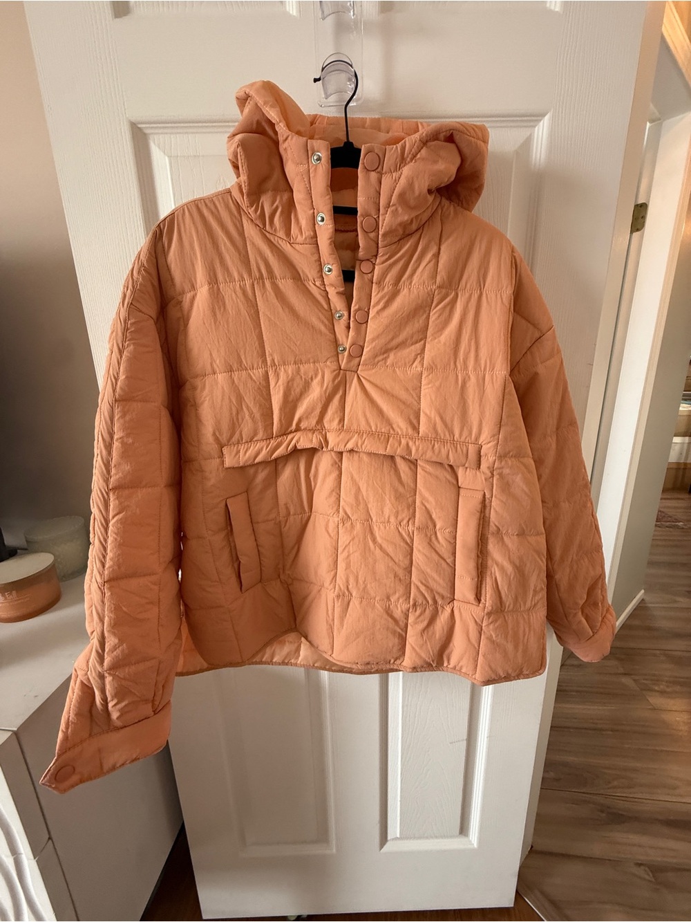 Women's Quilted Hooded Pullover Puffer Jacket - Peach